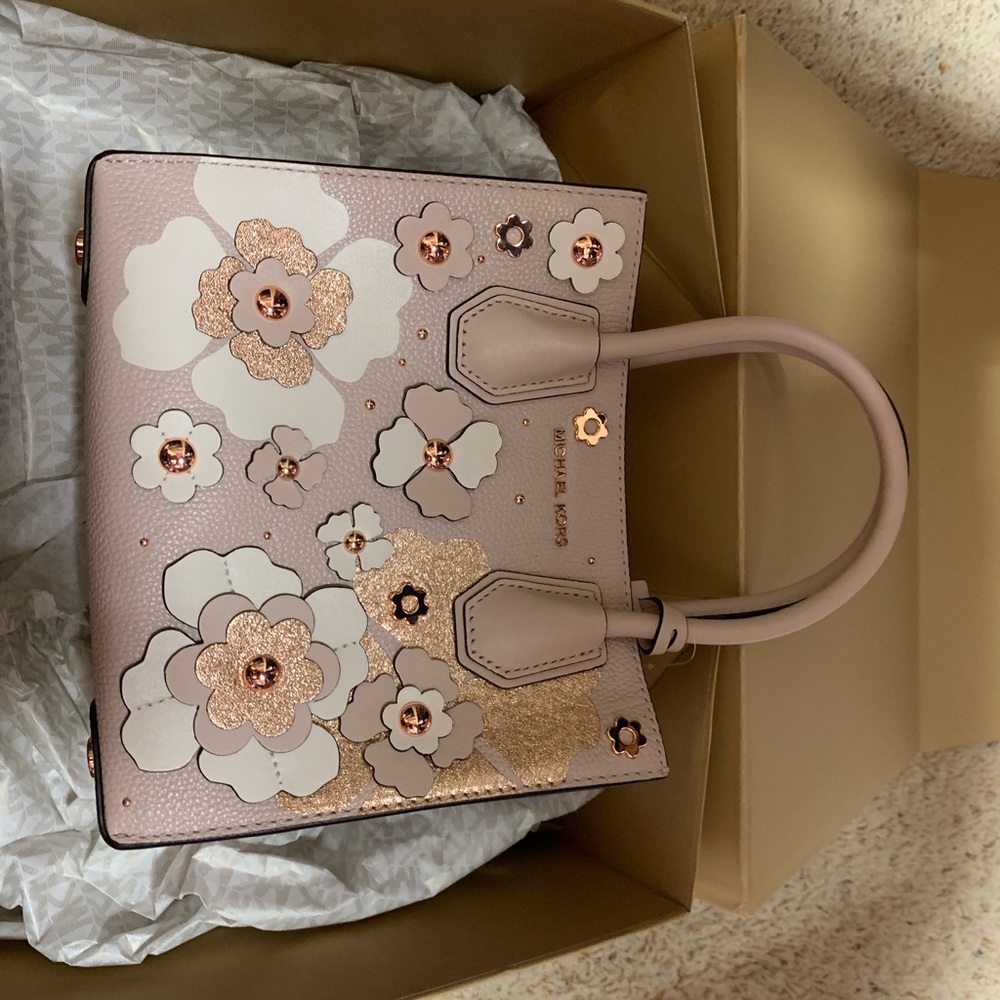 Michaell Kors handbag